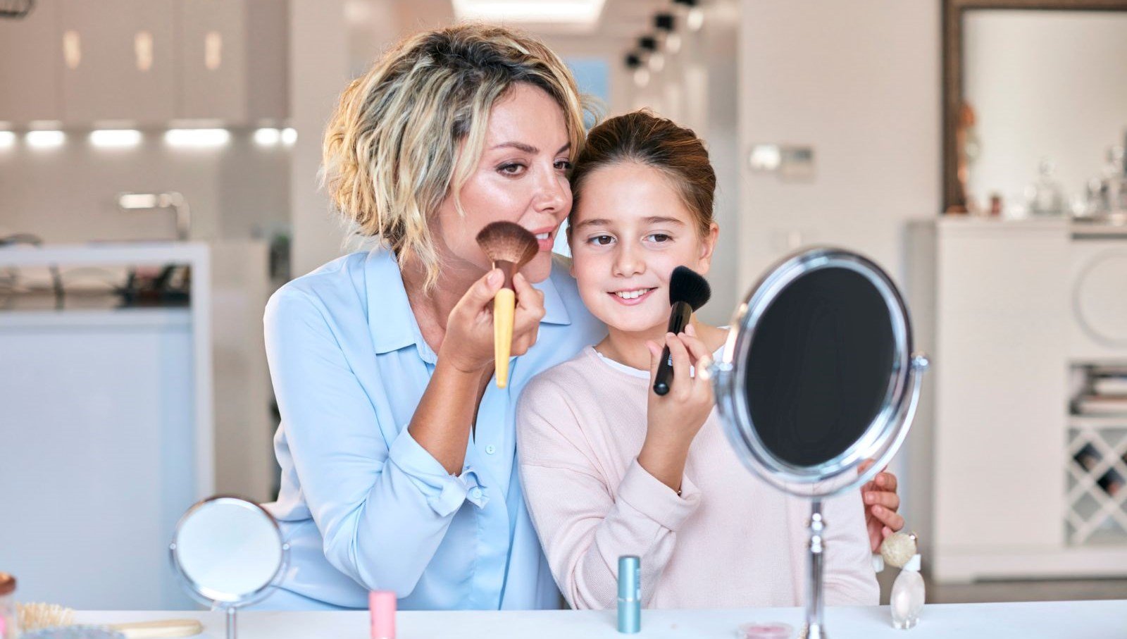 Makyaj yapma yaşı 18’in altına düştü!