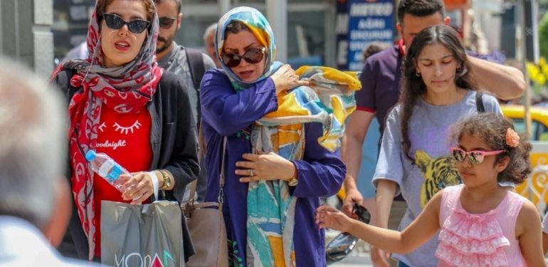 İranlıların gözdesi Türkiye | En fazla turist komşu ülkelerden geldi