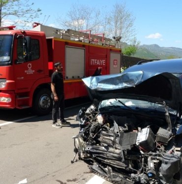 Cenaze yolunda feci kaza: 2’si ağır 5 yaralı
