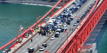 ABD’de Gazze protestosu: San Francisco’daki Golden Gate Köprüsü’nü kapattılar