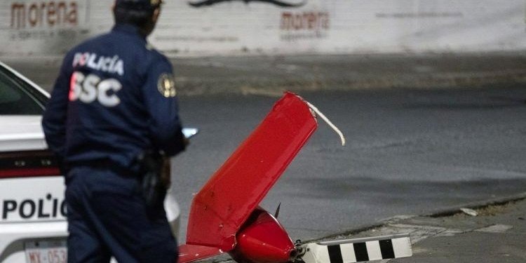 Meksika’da helikopter düştü: 3 ölü