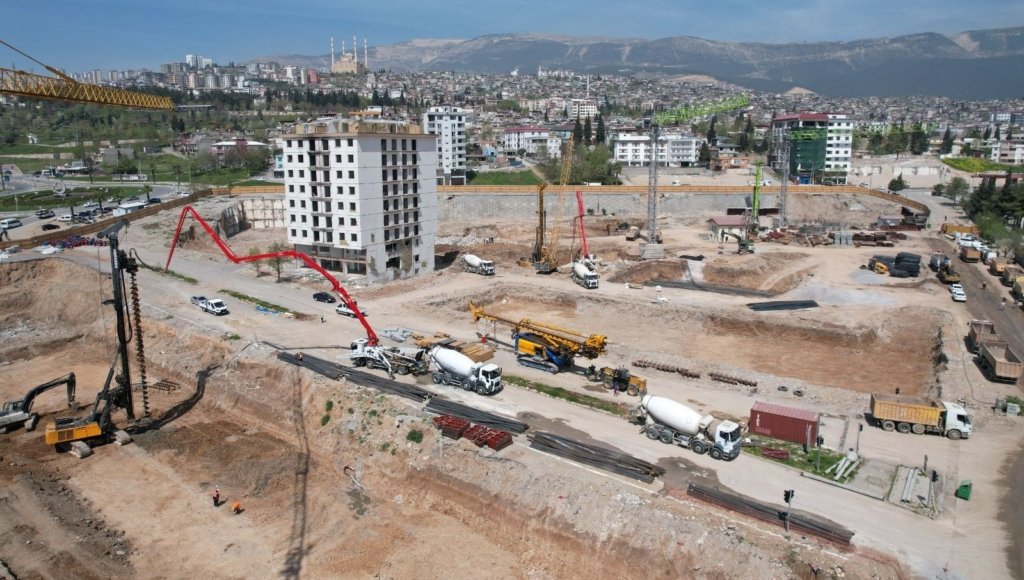 Ebrar Sitesi’nde yerinde dönüşüm