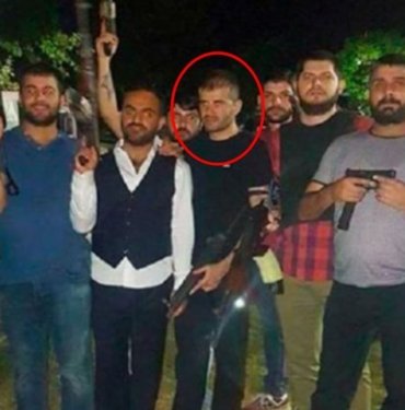 Ayhan Bora Kaplan davası sürüyor | TRT binası önündeki fotoğrafa açıklama: “En büyük hatam”