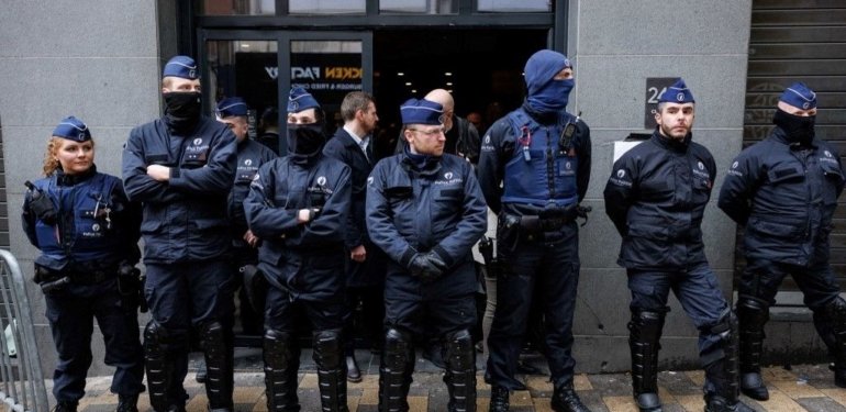 Belçika’da bomba paniği: Adalet sarayı tahliye edildi