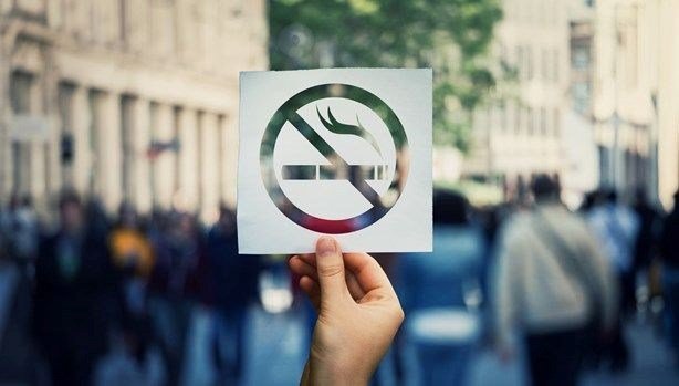 İngiltere’de sigarasız jenerasyon: 2009’dan sonra doğanlara sigara satışı yasaklanıyor