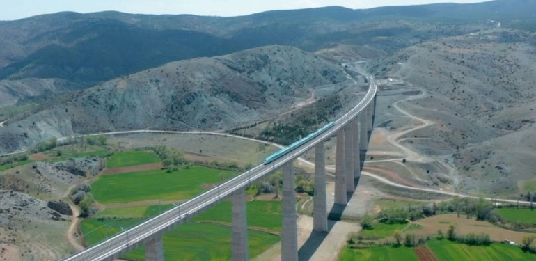 Sivas-İstanbul YHT seferleri başlıyor