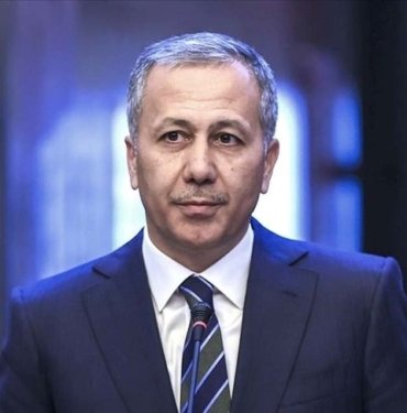 Bakan Yerlikaya: DEM Partililerin Sur’da hakaret içeren sözleriyle ilgili müfettiş görevlendirildi