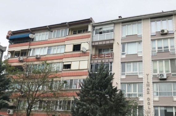 6’ncı kattan düşüp ağır yaralandı
