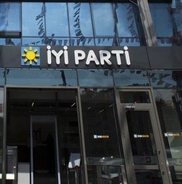 SON DAKİKA | Bilge Yılmaz, İYİ Parti’den istifa ettiğini duyurdu