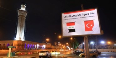Irak’ta Cumhurbaşkanı Erdoğan’ın ziyareti öncesi caddelere Türk bayrağı asıldı