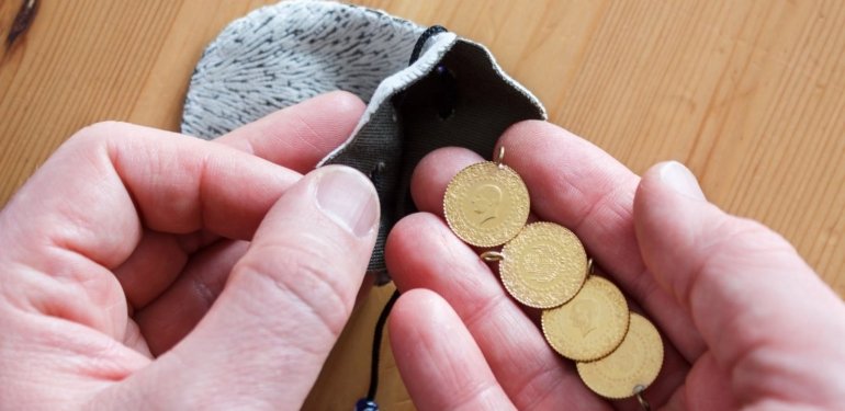 Çeyrek altın fiyatları bugün ne kadar oldu? 22 Nisan 2024 güncel altın kuru fiyatları