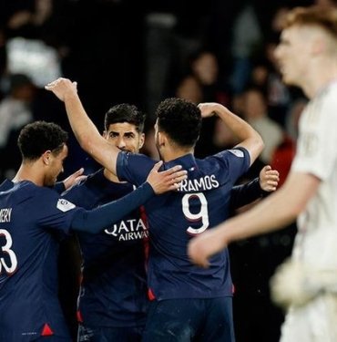 Ligue 1 lideri PSG, Lyon