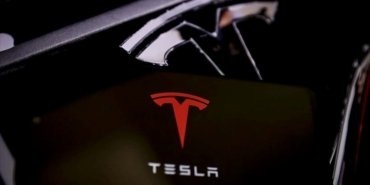 Tesla küresel olarak araç fiyatlarını düşürdü