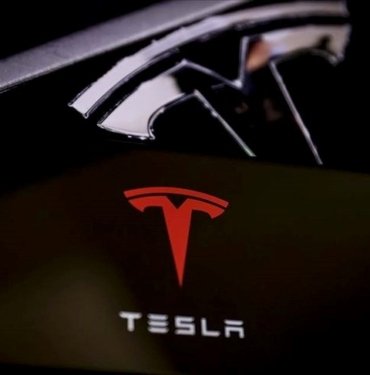 Tesla küresel olarak araç fiyatlarını düşürdü