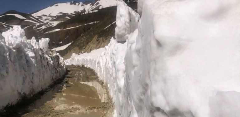 Yüksekova'da kapanan askeri üs bölgesi için çalışma 1 Yüksekova’da kapanan askeri üs bölgesi için çalışma