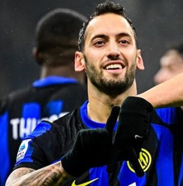 Hakan Çalhanoğlu, Inter formasıyla tarih yazdı ve İtalya