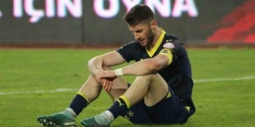 Fenerbahçeli futbolcular maç sonu üzüntü yaşadı