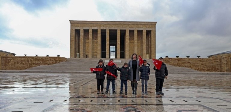 Anıtkabir ziyaret saatleriyle ilgili açıklama: Anıtkabir bugün (23 Nisan) saat kaça kadar açık?