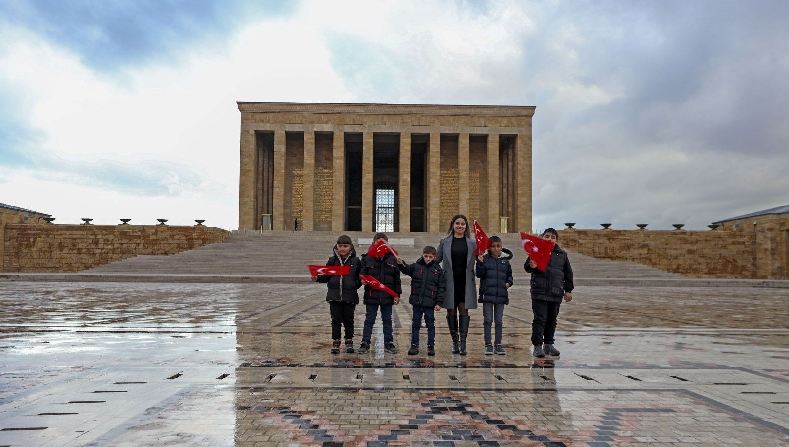 Anıtkabir ziyaret saatleriyle ilgili açıklama: Anıtkabir bugün (23 Nisan) saat kaça kadar açık?