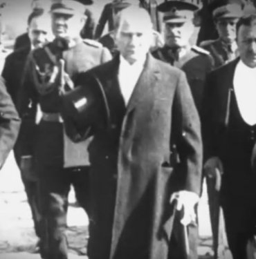 Atatürk’ün kaç manevi çocuğu var? (Atatürk’ün kız ve erkek manevi çocukları)