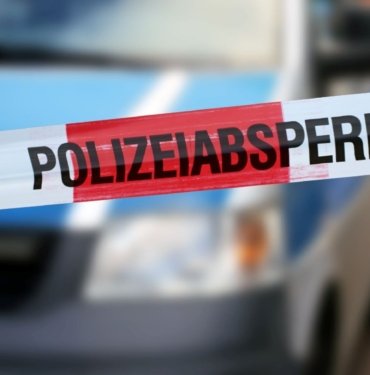 Almanya’da üniversitede kesici aletli bir kişi polis kurşunuyla öldü