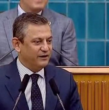 CHP lideri Özel: Bu ülkedeki herkes Anayasa’ya harfiyen uymak zorunda