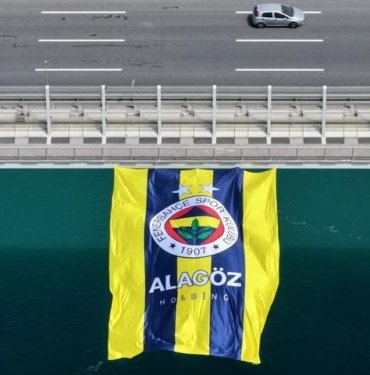 Fenerbahçe Alagöz bayrağı boğaz köprüsüne asıldı
