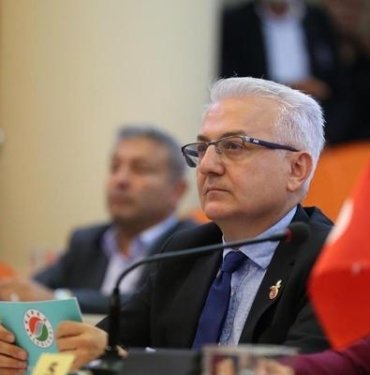 Kepez Belediye Başkan Vekilliğine Refik Emre Altekin seçildi