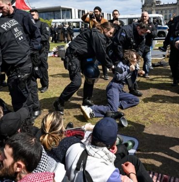 Berlin’de Gazze’ye destek kampına sert müdahale