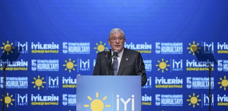 İYİ Parti’de kurultay heyecanı | Yeni Genel Başkan Müsavat Dervişoğlu oldu