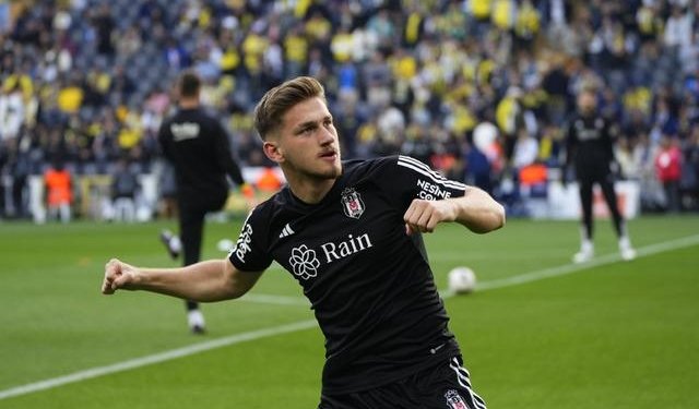 Derbi tarihinde bir daha kolay kolay yaşanmaz… Fenerbahçe tribünlerinden sürpriz hareket!
