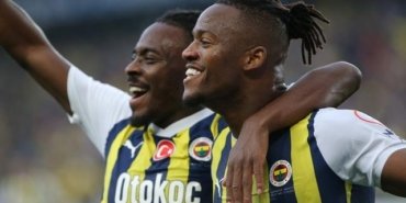 SON DAKİKA: Fenerbahçe sahasında 10 kişi Beşiktaş