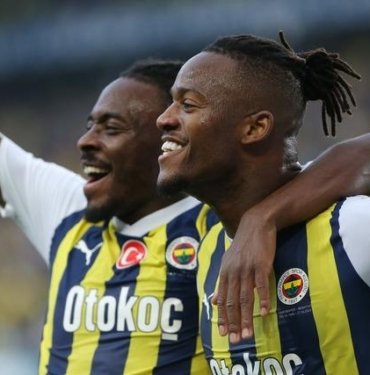 SON DAKİKA: Fenerbahçe sahasında 10 kişi Beşiktaş