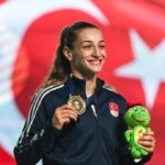 Buse Naz Çakıroğlu, üst üste üçüncü kez Avrupa şampiyonu oldu!