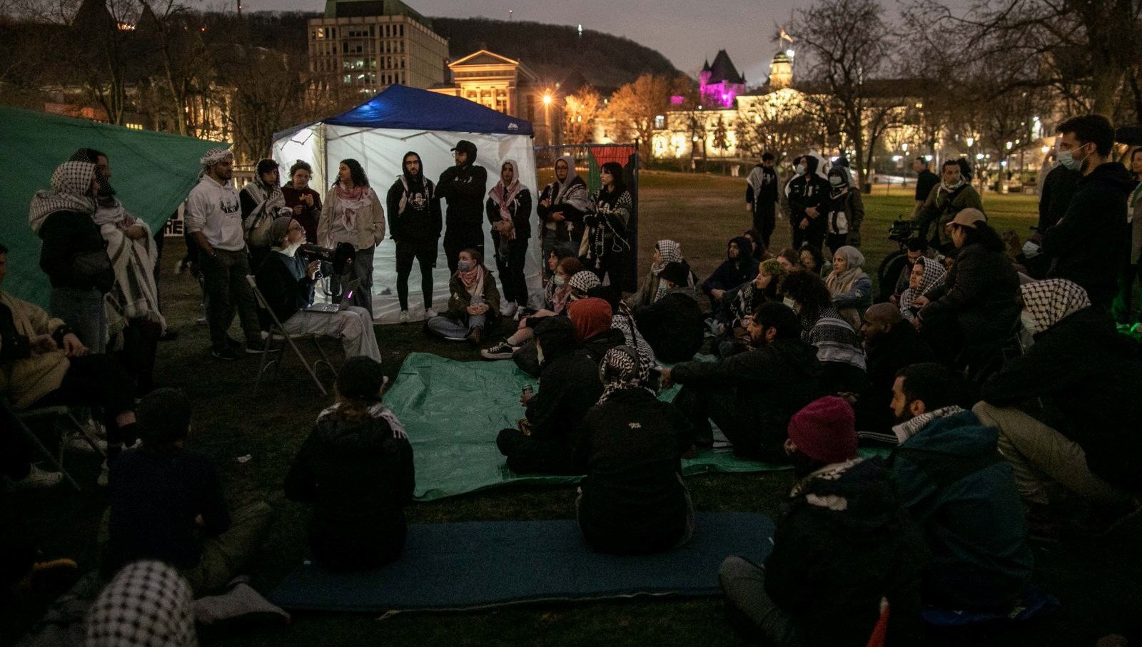 Filistin protestoları yayılıyor: Kanadalı öğrenciler de harekete geçti 5 Filistin protestoları yayılıyor: Kanadalı öğrenciler de harekete geçti