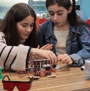 MEB’in yeni müfredatının ayrıntıları: Fen bilimleri dersleri “bilimsel keşif” odaklı kurgulandı