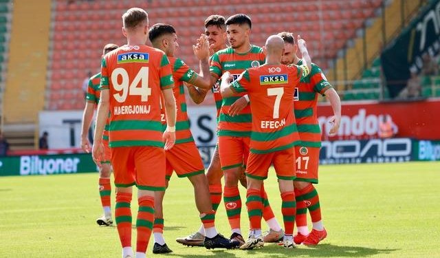 Alanyaspor, İstanbulspor