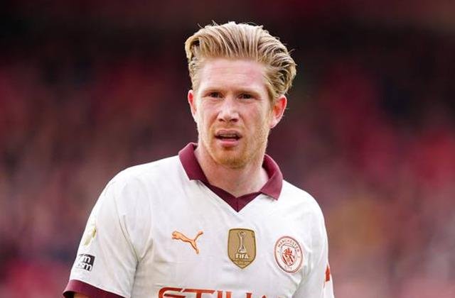 Manchester City ne yapsa liderliğe oturamıyor!