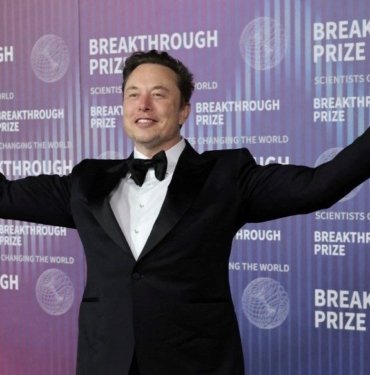 Elon Musk’ın bir sonraki hedefi otonom sürüş: Çinli yetkililerle görüştü