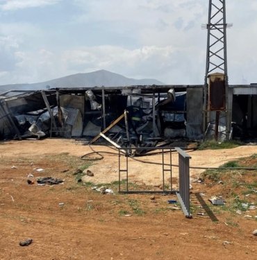 Kahramanmaraş’taki köy evleri inşaatında yangın