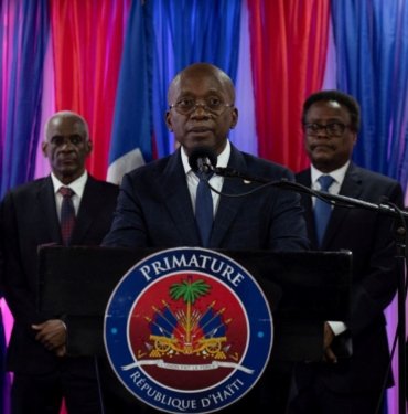 Yeni Haiti hükümeti gizli törenle göreve başladı