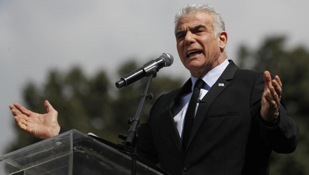 Muhalefet lideri Lapid’den eleştiri: “İsrail devleti sorumsuz delilerin rehinesi haline geldi”