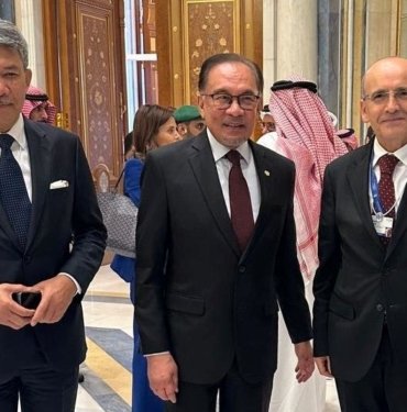 Bakan Şimşek’ten yoğun ekonomi diplomasisi
