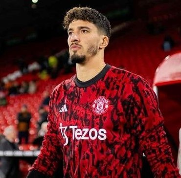 Manchester United yönetiminin verdiği karar Altay Bayındır