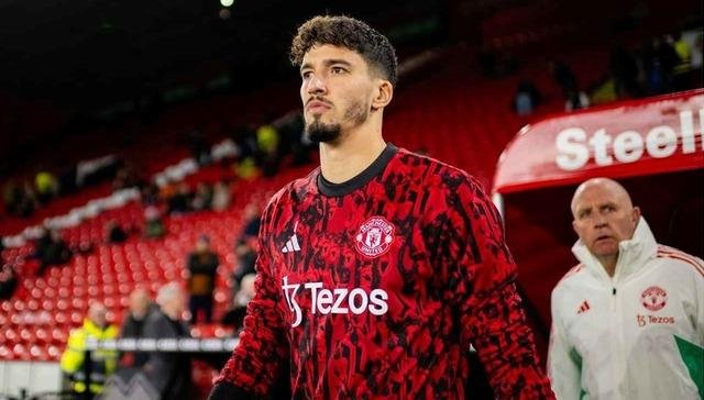Manchester United yönetiminin verdiği karar Altay Bayındır