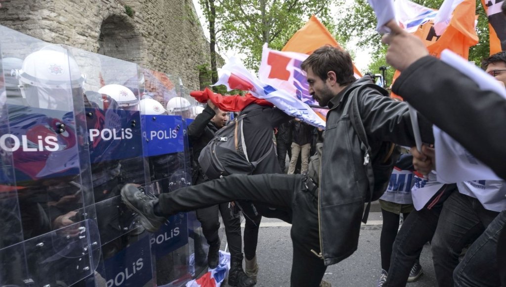 Yerlikaya: İstanbul’daki kahraman polislerimize teşekkür ediyorum