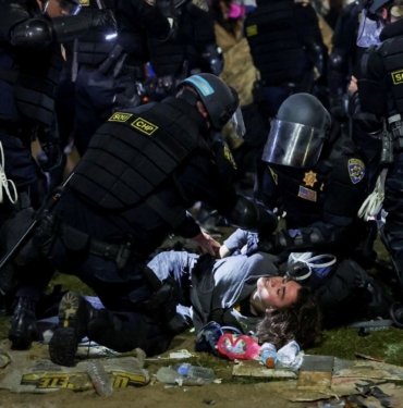 ABD polisi UCLA kampüsündeki Gazze kampına baskın düzenledi: Öğrenciler gözaltında