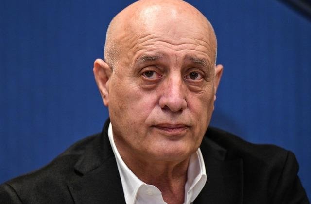 İstanbulspor Başkanı Ecmel Faik Sarıalioğlu: