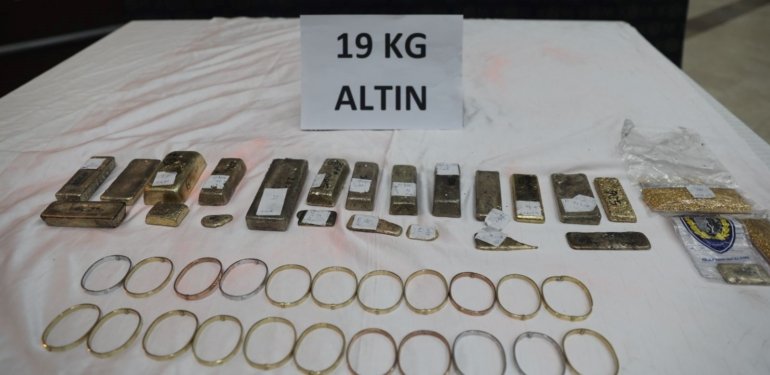Kapıkule Sınır Kapısı’nda kilolarca altın ele geçirildi