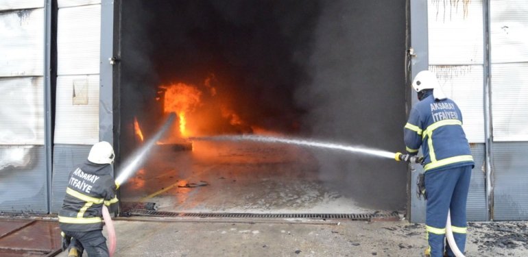 Aksaray’da atık yağ fabrikasında yangın